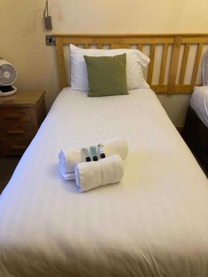 Pepper Street Rooms Уитчърч Екстериор снимка